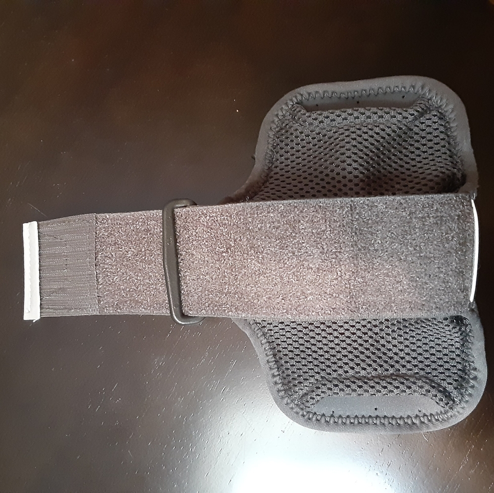 Amphipod Reflective Cell Phone ArmPod - Picture 9 of 10